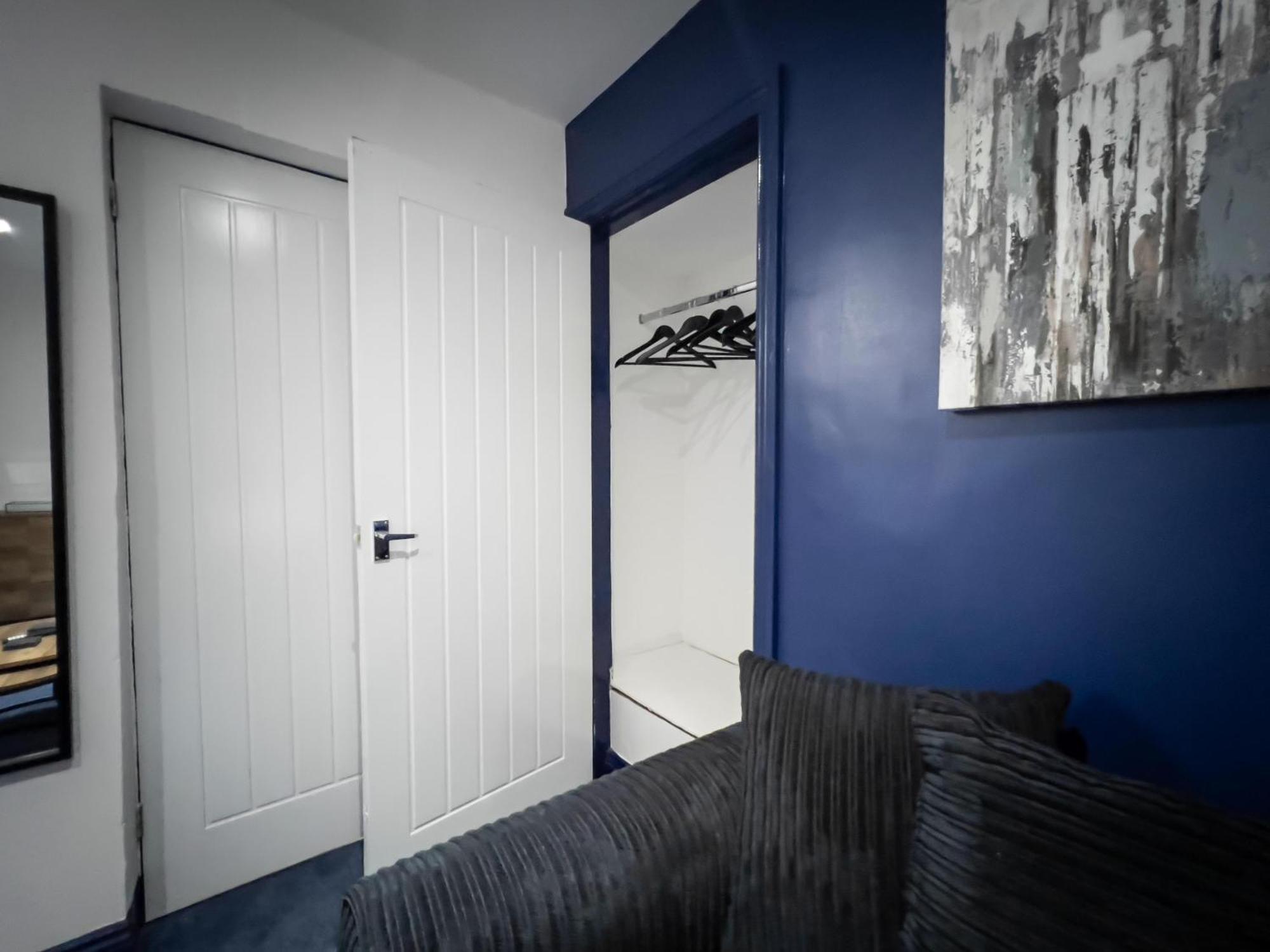 Newly Refurbished 6 Person En-Suite Apartment Tyne & Wear Newcastle Upon Tyne Killingworth Exterior photo